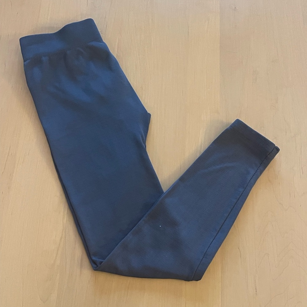 GREY WOMAN’S LEGGINGS